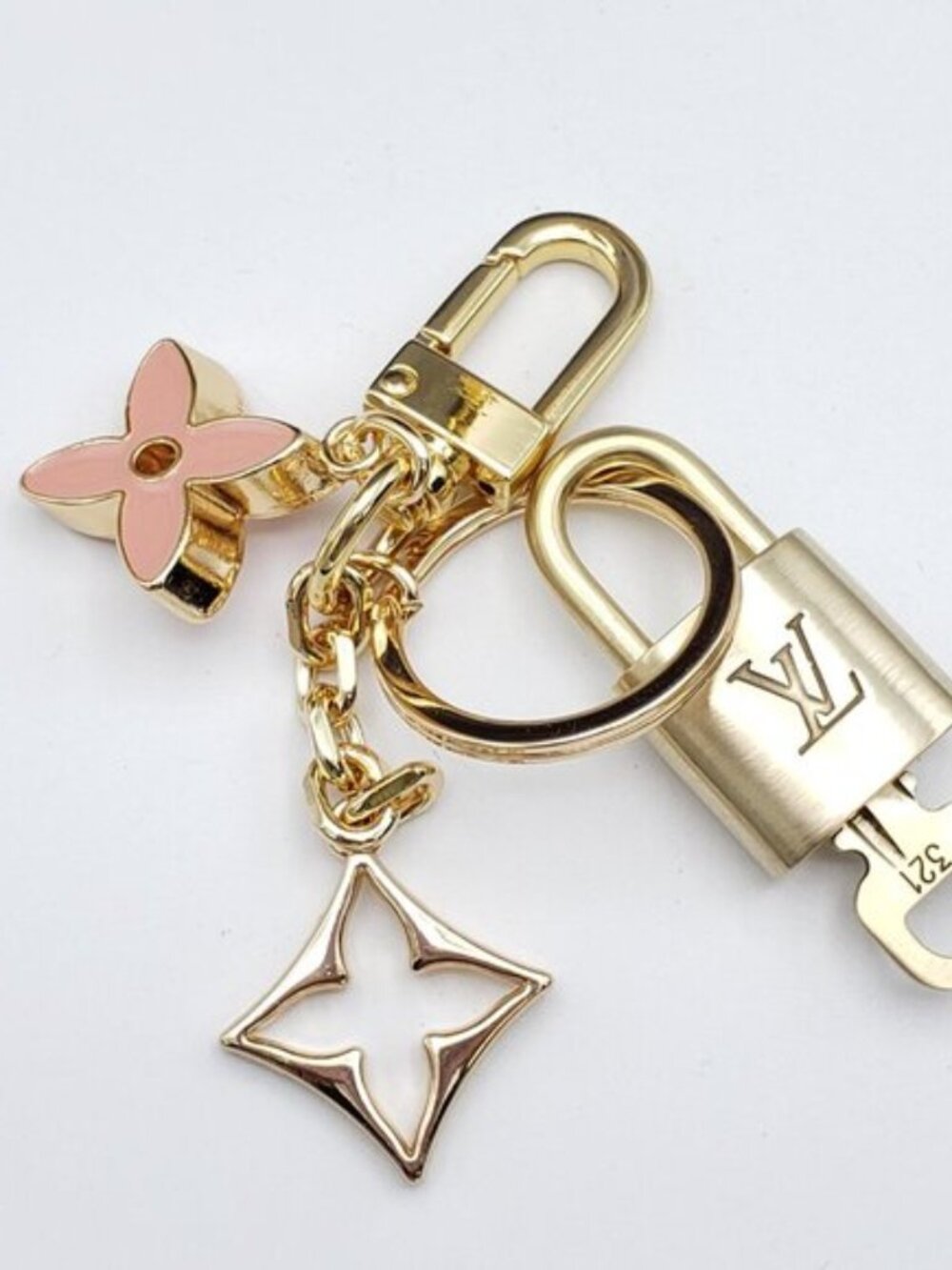 Authentic Louis Vuitton Gold Lock 🔒 Keychain Bag Unbranded Flower Charm LV - Picture 5 of 11